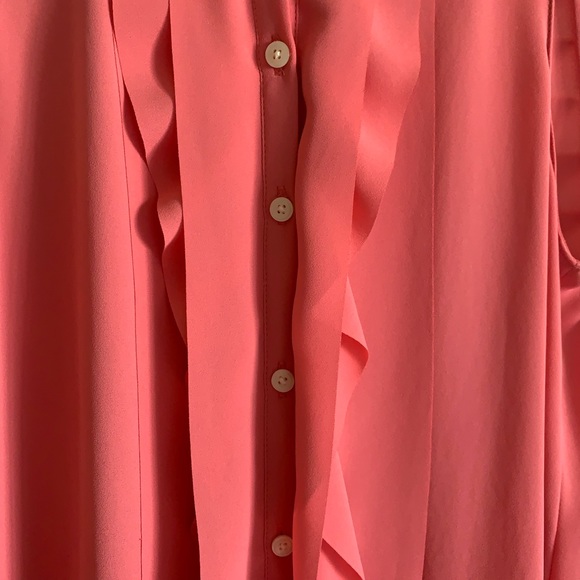 Excellent condition coral pastel pink ruffle top - Picture 3 of 4